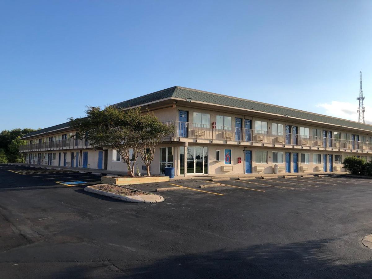Motel 6-Clute, TX Exterior foto