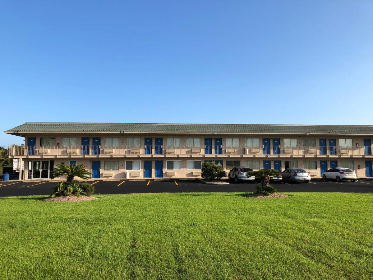 Motel 6-Clute, TX Exterior foto
